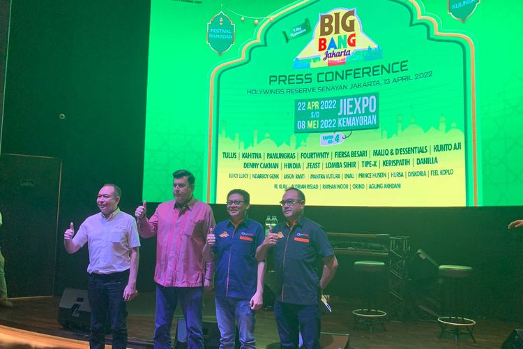 Promotor Big Bang dalam acara konferensi pers Big Bang Jakarta edisi Ramadhan 2022 di kawasan Senayan, Jakarta Selatan (13/4/2022). 
