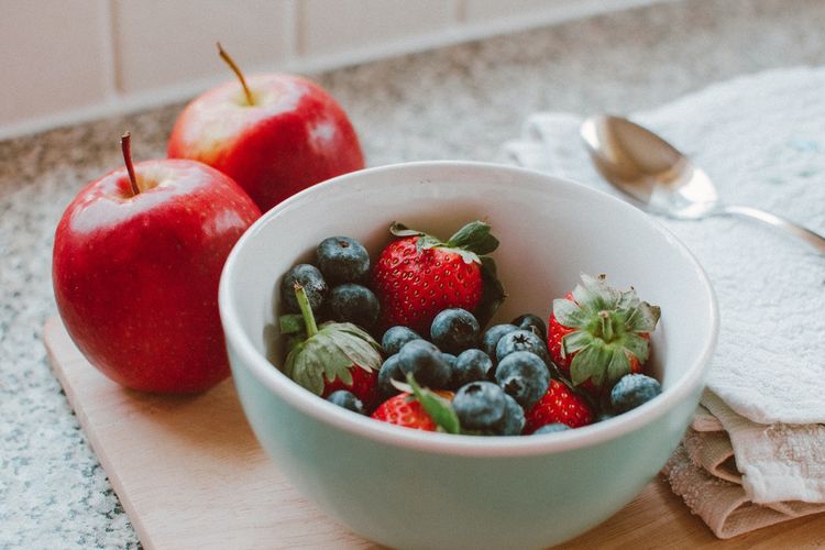 Agar nutrisi bisa terserap maksimal, konsumsi buah dalam waktu yang tepat.
