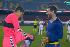 VIDEO - Permintaan Messi Seusai Laga Bikin Kiper Elche Terkejut