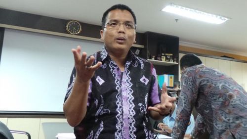 Denny Indrayana Sebut Putusan MK soal Batas Usia Capres-Cawapres Tidak Sah