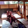 Sekolah Rusak, Murid SDN 74 Bolang, Enrekang, Belajar di Kolong Rumah