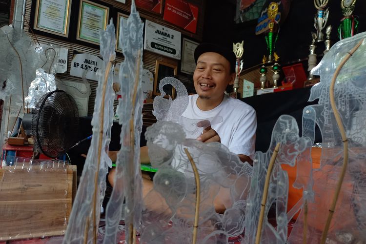 Bank Sampah di Yogyakarta Sulap Botol Jadi Wayang: Modal Rp 5.000, Bisa Dijual Rp 350.000