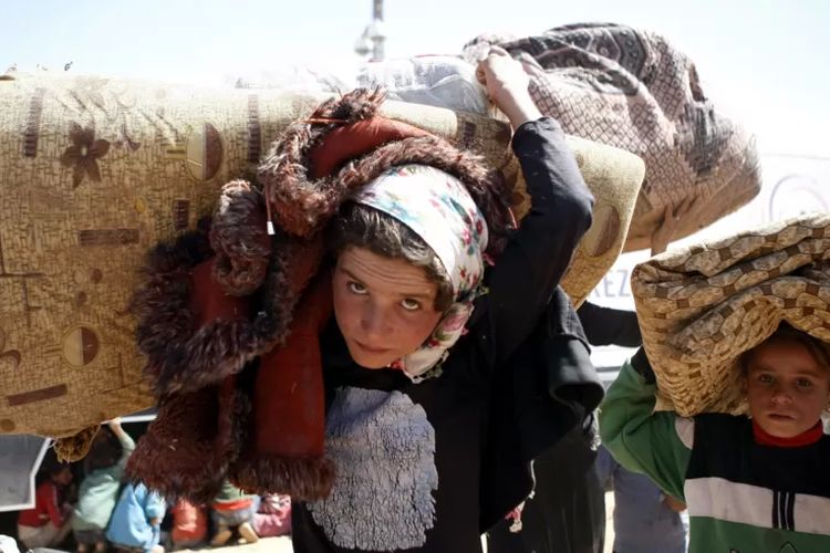 Pengungsi Suriah melarikan diri ke Turkiye setelah ISIS menguasai sebagaian wilayah dan perang saudara di negara itu.