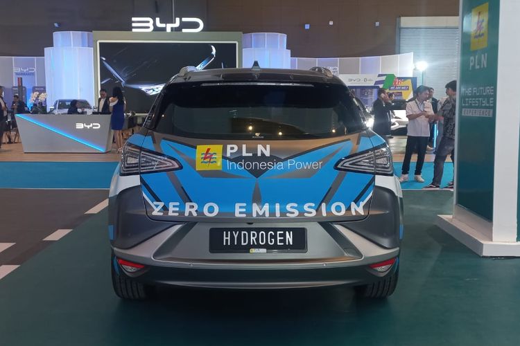 Hyundai Nexo, mobil listrik yang menggunakan hidrogen, hadir di PEVS 2024