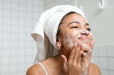 Pakai Skincare Bantu Kurangi Stres, Kok Bisa?