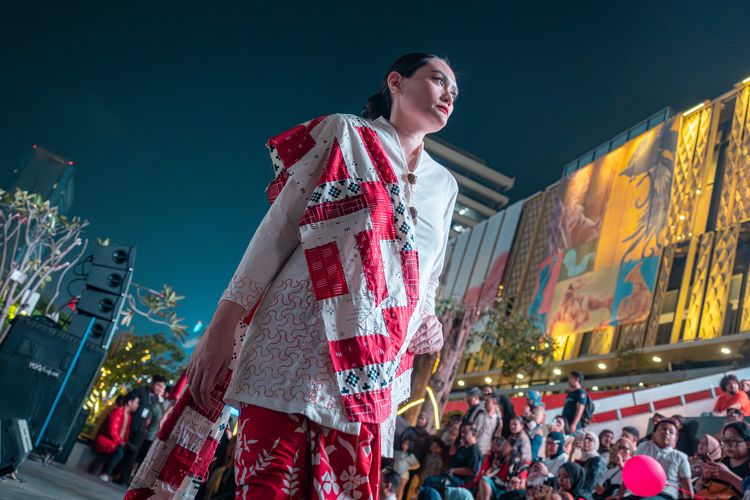 Dara Baro, salah satu brand lokal yang tampil di Trunk show Sarinah Festiloka 2025.