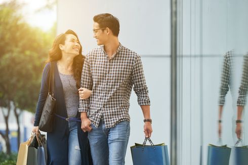 Benarkah Wanita Enggan Kencan dengan Pria Terlalu Cerdas dan 