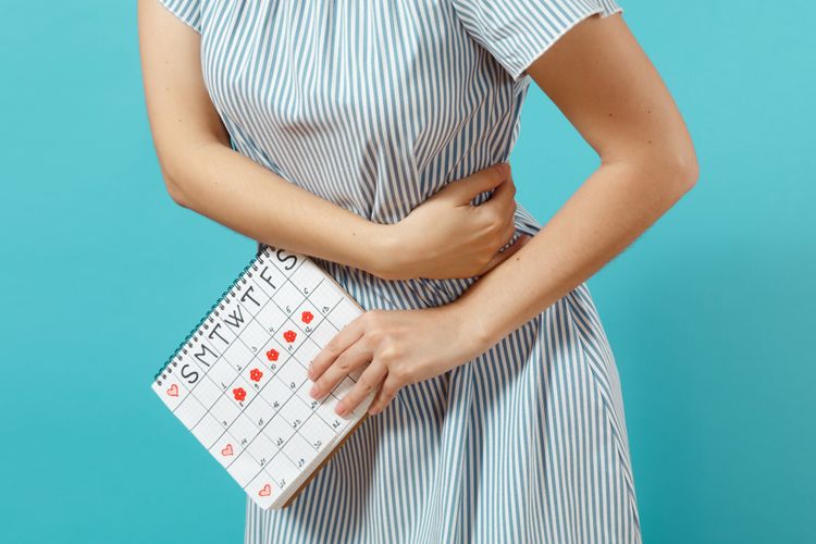 Mengalami masalah kesehatan tertentu adalah telat haid tapi tidak merasakan gejala hamil.