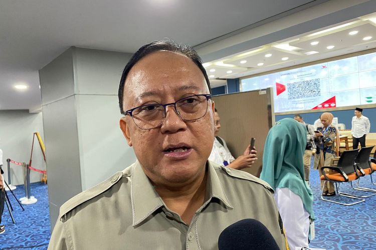 Kepala Disnakertransgi DKI Jakarta Hari Nugroho saat ditemui di Balai Kota DKI Jakarta, Selasa  (26/3/2024).