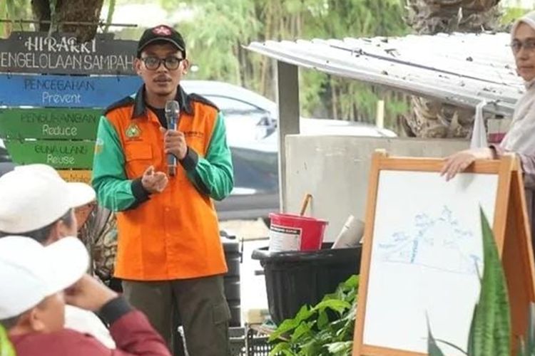 Dari Dapur ke Koperasi, Cerita Kegigihan Ibu-ibu Mengubah Sampah Menjadi Harapan…
