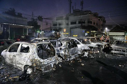 Polisi Buru Komandan Perusuh yang Serang Asrama Brimob di Petamburan