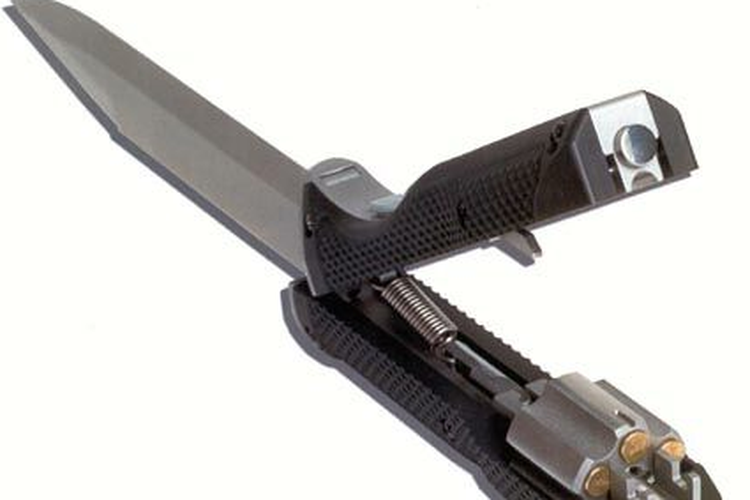 Senjata api aneh berbentuk pisau, G.R.A.D. .22 RS Knife Gun. [Via Outdoorlife.com]