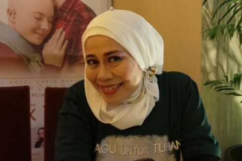 Pelajari Bahasa Isyarat, Dewi Yull Jelaskan Teman Tuli Tak Suka Istilah Tunarungu