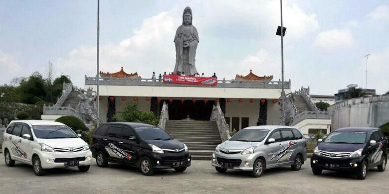 Patung Dewi Kwan Im di Pematang Siantar.