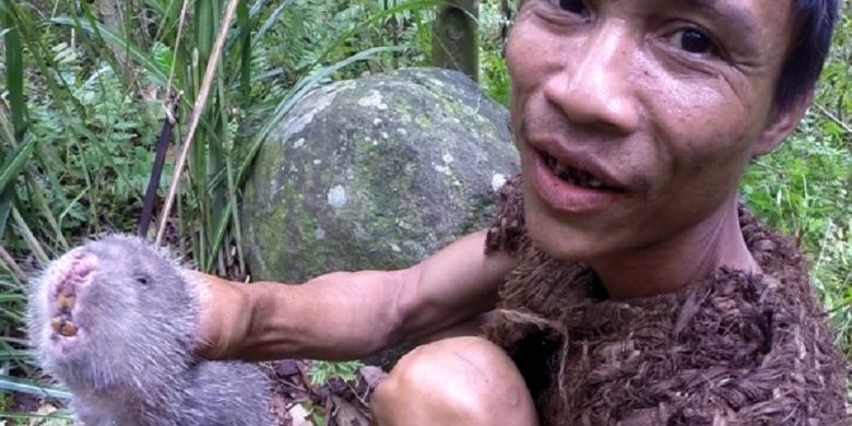 41 Tahun Hidup di Hutan, Pria Ini Tak Tahu Wanita dan Seks - Vimarsana News
