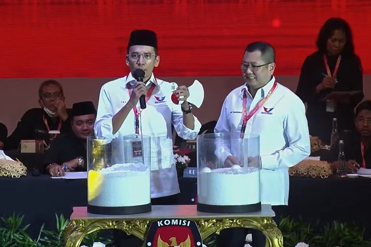 Partai Perindo mendapat nomor urut 16. Pengundian nomor urut partai politik peserta Pemilu 2024 dilangsungkan di kantor KPU RI, Rabu (14/12/2022).