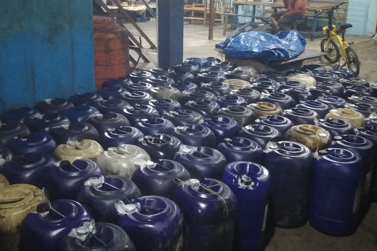 Polda Bengkulu Tangkap Pelaku yang Salah Gunakan Solar untuk Nelayan, 4 Ton Diamankan