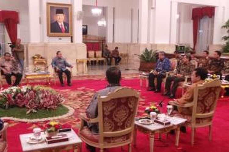 Presiden Susilo Bambang Yudhoyono bertemu dengan pimpinan Majelis Permusyawaratan Rakyat (MPR), Dewan Perwakilan Rakyat (DPR), dan Dewan Perwakilan Daerah (DPD) di Istana Negara, Rabu (15/10/2014).
