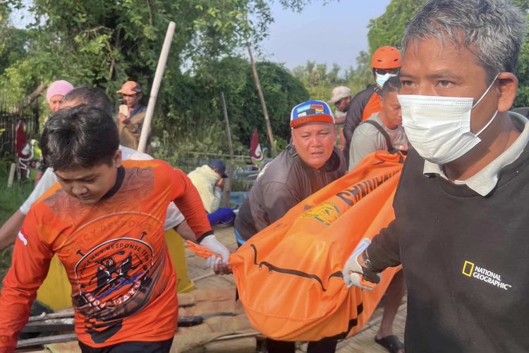 Refleks Kejar Joran yang Jatuh ke Sungai, Pemancing di Indramayu Ditemukan Tewas Tenggelam