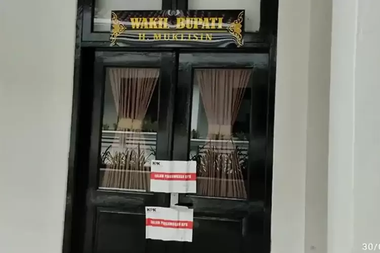 Ruang Bupati Kuansing hingga Sekda Disegel KPK, Dugaan OTT Makin Menguat