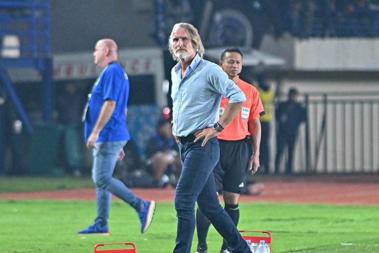 Pelatih Dewa United Jan Olde Riekerink.