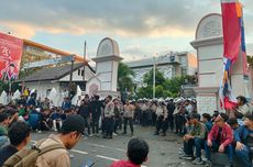 6 Mahasiswa Perusak Gerbang Kantor DPRD NTB Jadi Tersangka 