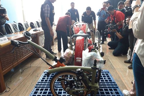 Ini Penampakan Harley Davidson dan Brompton Ilegal di Pesawat Garuda