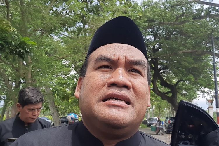 Bupati Blora, Arief Rohman saat ditemui wartawan di Desa Jepangrejo, Kecamatan Blora, Kabupaten Blora, Jawa Tengah, Rabu (15/2/2023)