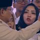 Aksi Prabowo Bawa Ayam Goreng MBG, Sebut jika 1 Ekor Dipotong Jadi 14, Berarti Dosa