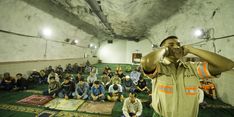 Para Pekerja Freeport Shalat Tarawih di Masjid Terdalam di Dunia
