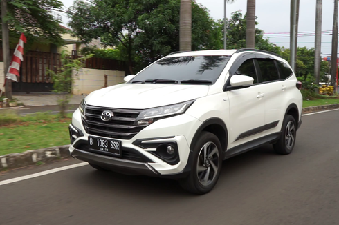 Mobil Toyota Terlaris Oktober 2022, Avanza Turun Drastis, Rush Meroket