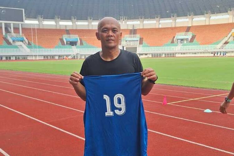 Perjalanan Panjang Wasit Asal Kabupaten Bandung Tembus Seleksi Super League