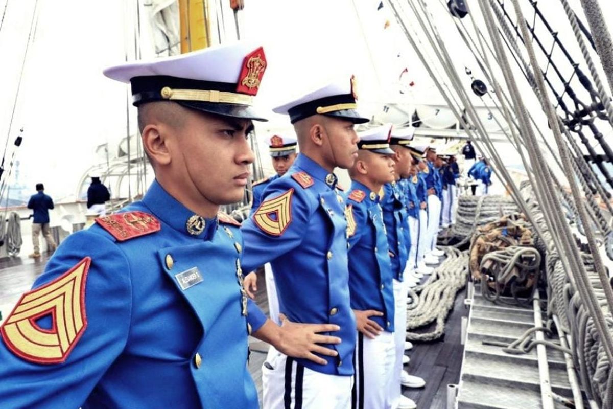 Potret sejumlah prajurit TNI AL awak kapal KRI Bima Suci yang ikut misi diplomasi muhibah duta bangsa dan latihan praktik (Lattek) Kartika Jala Krida (KJK) 2024.