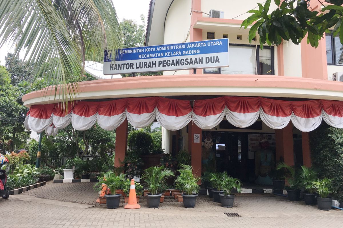 Kantor Kelurahan Pegangsaan Dua, di Jalan Raya Kelapa Nias, Pegangsaan Dua, Kelapa Gading, Jakarta Utata, Kamis (12/10/2017).