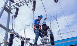 Siaga Lebaran 2025, PLN Pastikan Pasokan Listrik Aman di Tengah Cuaca Ekstrem