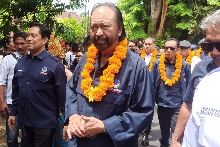 Ketua Umum Partai Nasional Demokrat (Nasdem), Surya Paloh, saat menghadiri acara di Kantor DPW Nasdem Bali, Jalan Cok Agung Tresna, Renon, Denpasar, Selasa (23/1/2024). 