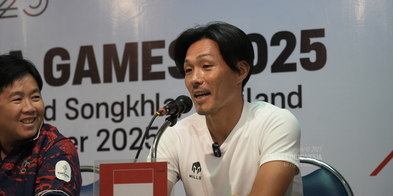 Pelatih Timnas Putri Indonesia, Akira Higashiyama, mengaku masih belum puas walau Garuda Pertiwi bisa menang 3-1 atas Singapura. Pertandingan kedua Grup A SEA Games 2025 Timnas Putri Indonesia vs Singapura di Stadion Chonburi berakhir 3-1 bagi kemenangan pasukan Akira Higashiyama pada Minggu (7/12/2025).