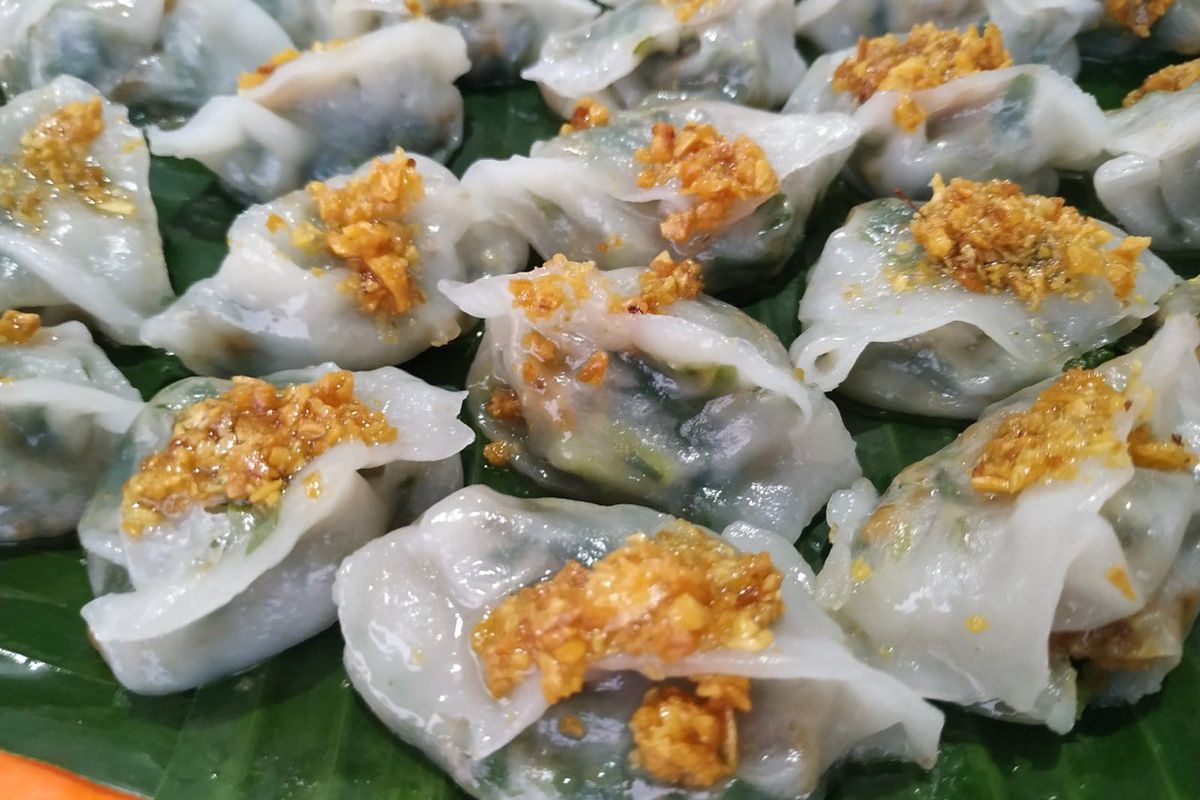 Choi Pan isi daun kucai khas Singkawang