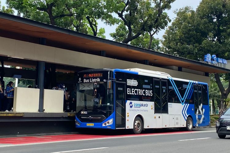 Baru 23 Persen Warga Jakarta Naik Transportasi Umum, Pelajar Jadi Andalan Capai Target