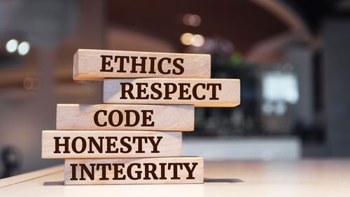 Menegakkan Kembali Etika Kehidupan Berbangsa