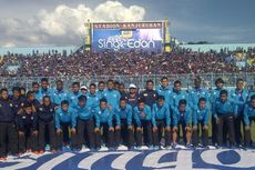 Jaga Fisik dengan Main Futsal, Nasib Pemain  Arema Masih Digantung