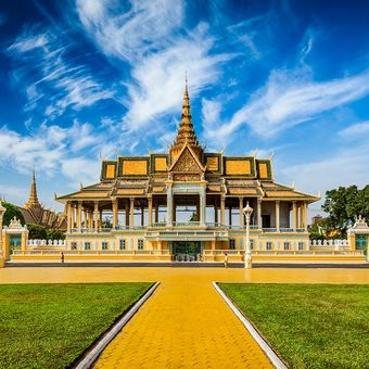 Ilustrasi Kamboja - Royal Palace.