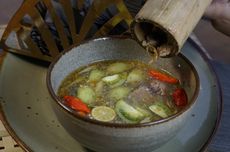 Cara Membuat Siong Sira, Masak Daging dalam Bambu Khas Sumbawa