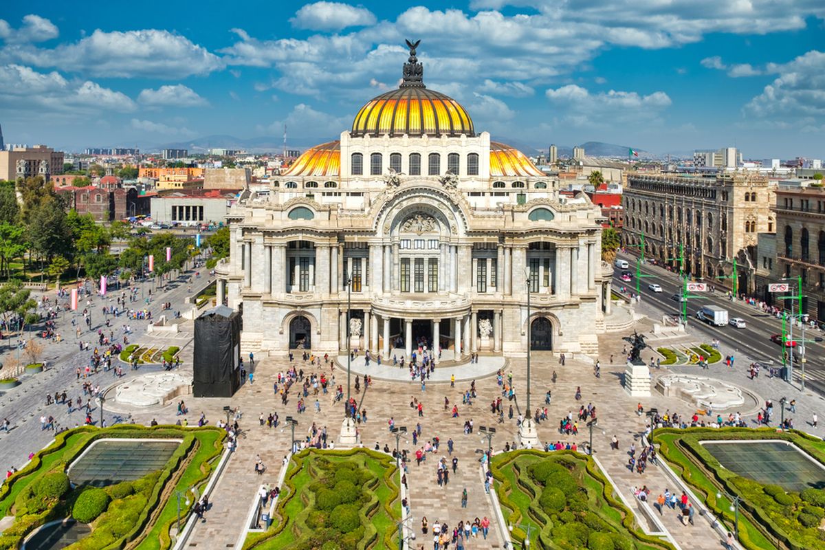 Palacio de Bellas Artes di Mexico City. 