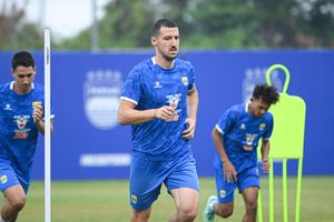 Susunan Pemain Persib Vs Arema FC: Debut Para Pemain Anyar