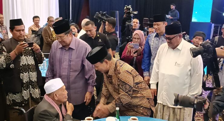 Disambut SBY dan AHY, Prabowo Hadiri Peringatan 19 Tahun Tsunami Aceh Bareng Ulama