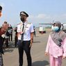 Ganjar Sambut Pilot dan Penumpang Pesawat Komersil Pertama di Bandara Jenderal Soedirman