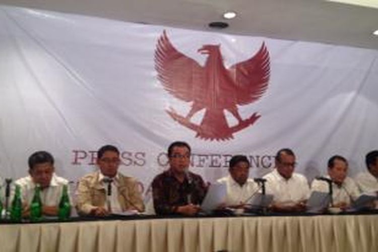 Koalisi Merah Putih saat menyatakan sikap setelah putusan Mahkamah Konstitusi, di Grand Hyatt, Jakarta Pusat, Kamis (21/8/2014).