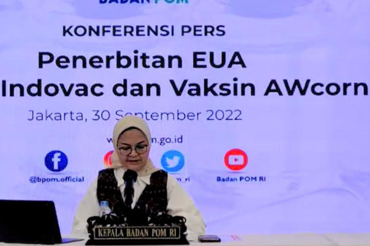 Head of the national food and drugs agency (BPOM) Penny Lukito speaks during a press conference, announcing the approval of Indonesia's first locally developed Covid-19 vaccine, Indovac and AWcorna, for emergency use on Friday, September 30, 2022. 