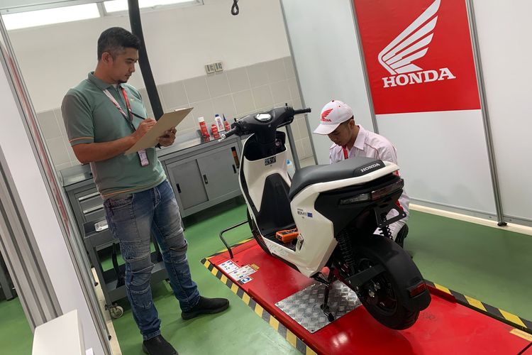 PT Astra Honda Motor (AHM) kembali menguji keterampilan teknisi pada ajang Astra Honda Motor Technical Skill Contest (AHM-TSC) 2024. 
